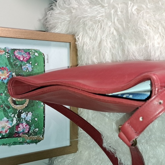 Coach  Vintage USA 9806 Slim Bucket Equestrian Red Leather Legacy Shoulder Bag - Picture 6 of 15